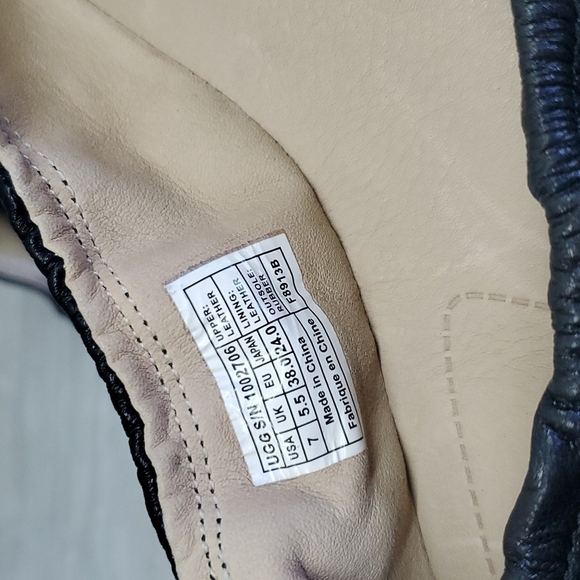 UGG "Like New" Women Leather Buckle ToeComfort Loafer Ballet shoes sz 7 - Picture 10 of 10